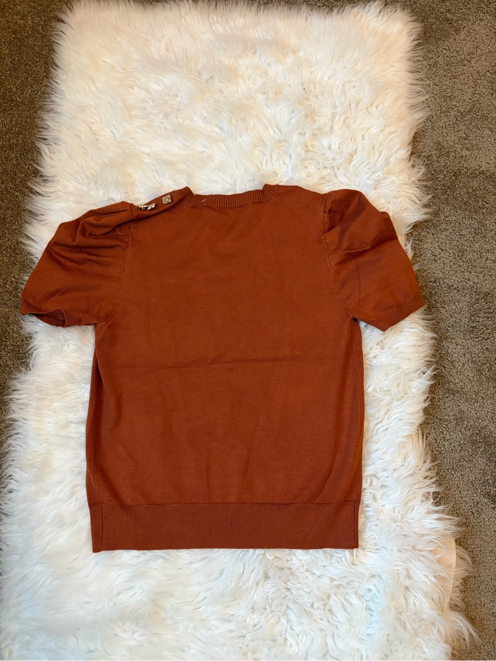 Rust Brown Knit Top Puff Sleeve Gold Shoulder Details - Picture 2 of 3